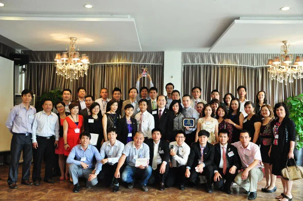 Warrior chapter nhận giải thưởng Platinum Chapter tháng 3/2013